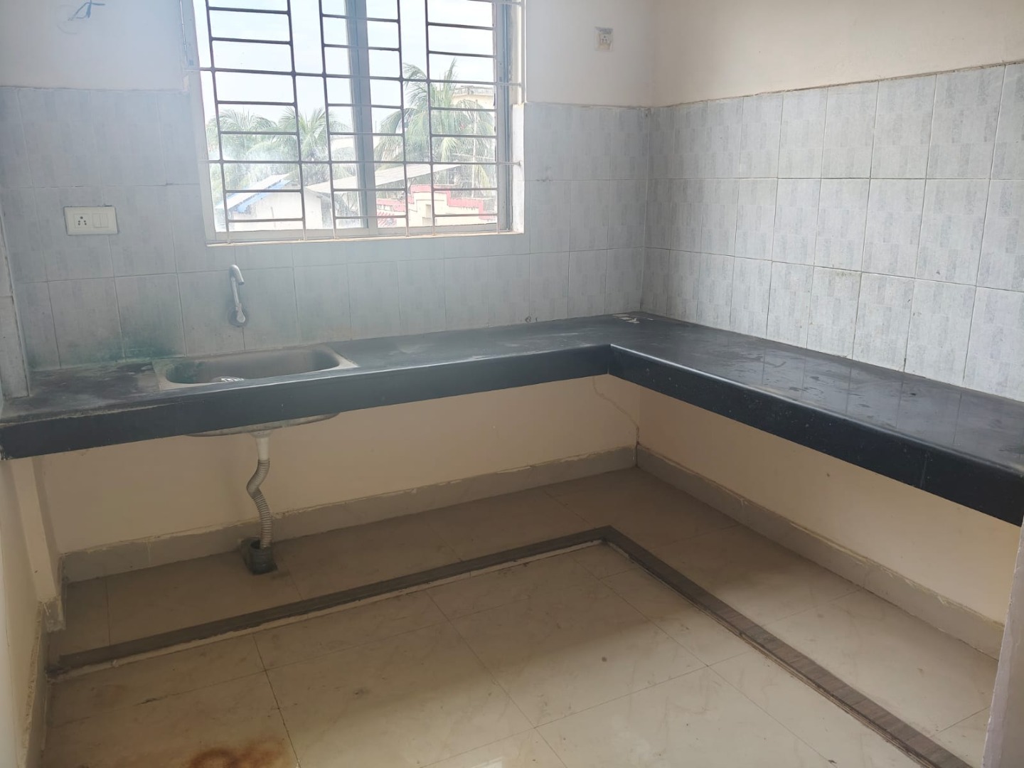 Unfurnished 3bhk in Ganeshguri, Guwahati, Assam, India for Rent